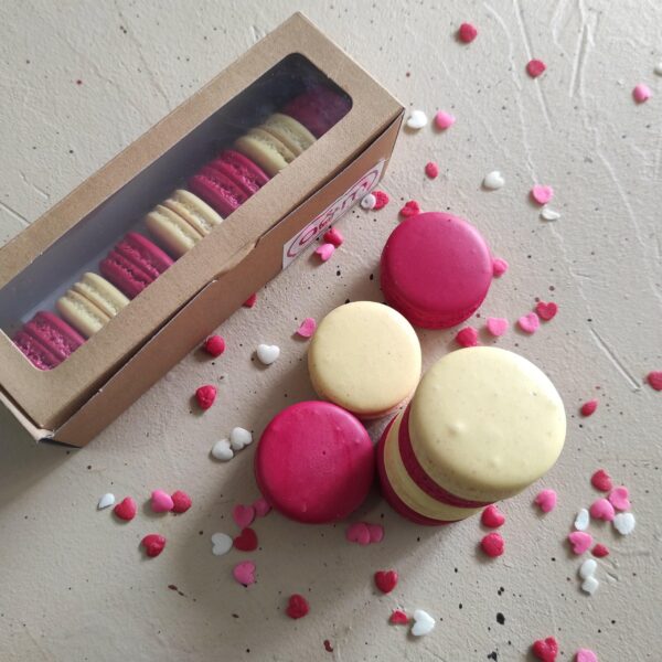 Velvet Macaroons - Pack of 7