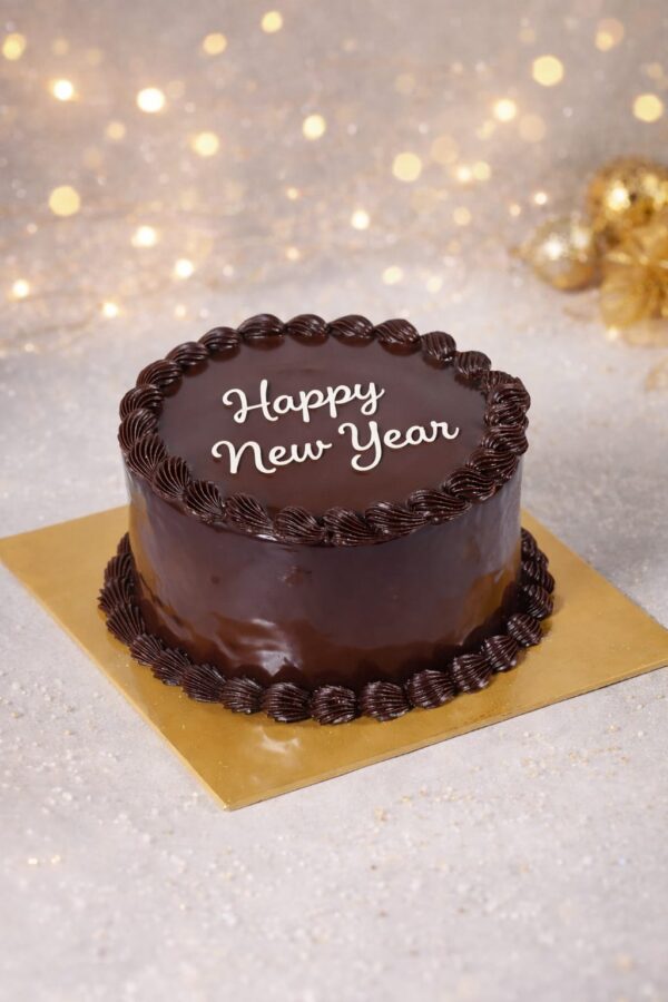 Signature Chocolate Cake (With Happy New Year Wording)